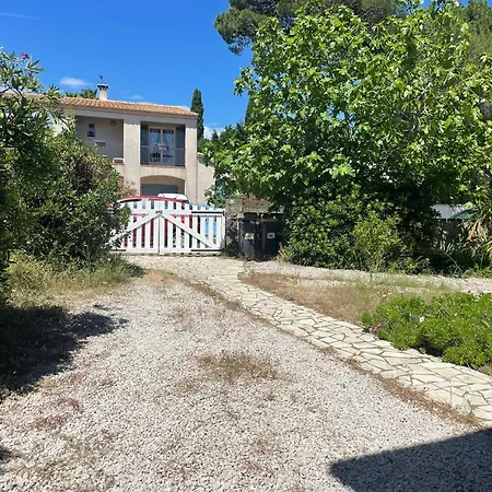 5019 Septentrion 13 Villa *