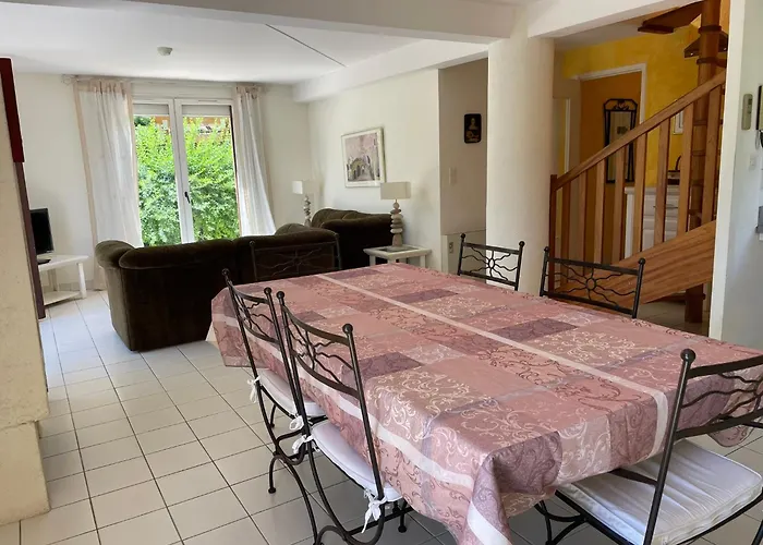 5019 Septentrion 13 Villa