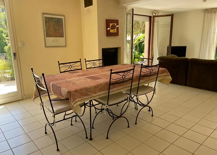 5019 Septentrion 13 Villa